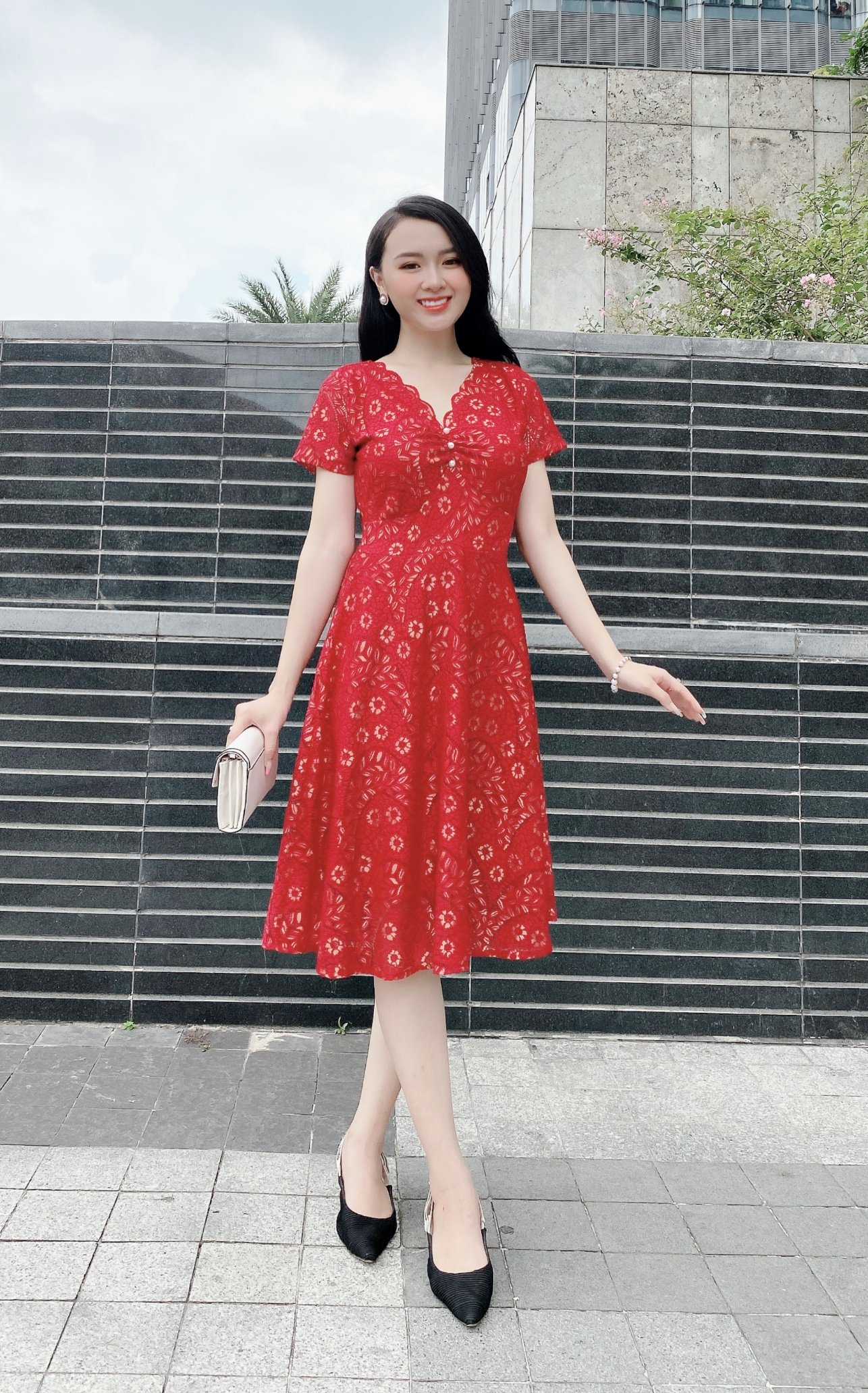 [4.4 Hoàn tiền 15%]ĐẦM REN CỔ V PHỐI NGỌC - DAM 0020