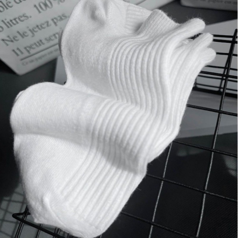 ECMLN Black and White Socks Unisex Ankle Socks Summer Sweat Absorbing Breathable Couple Boat Socks. 