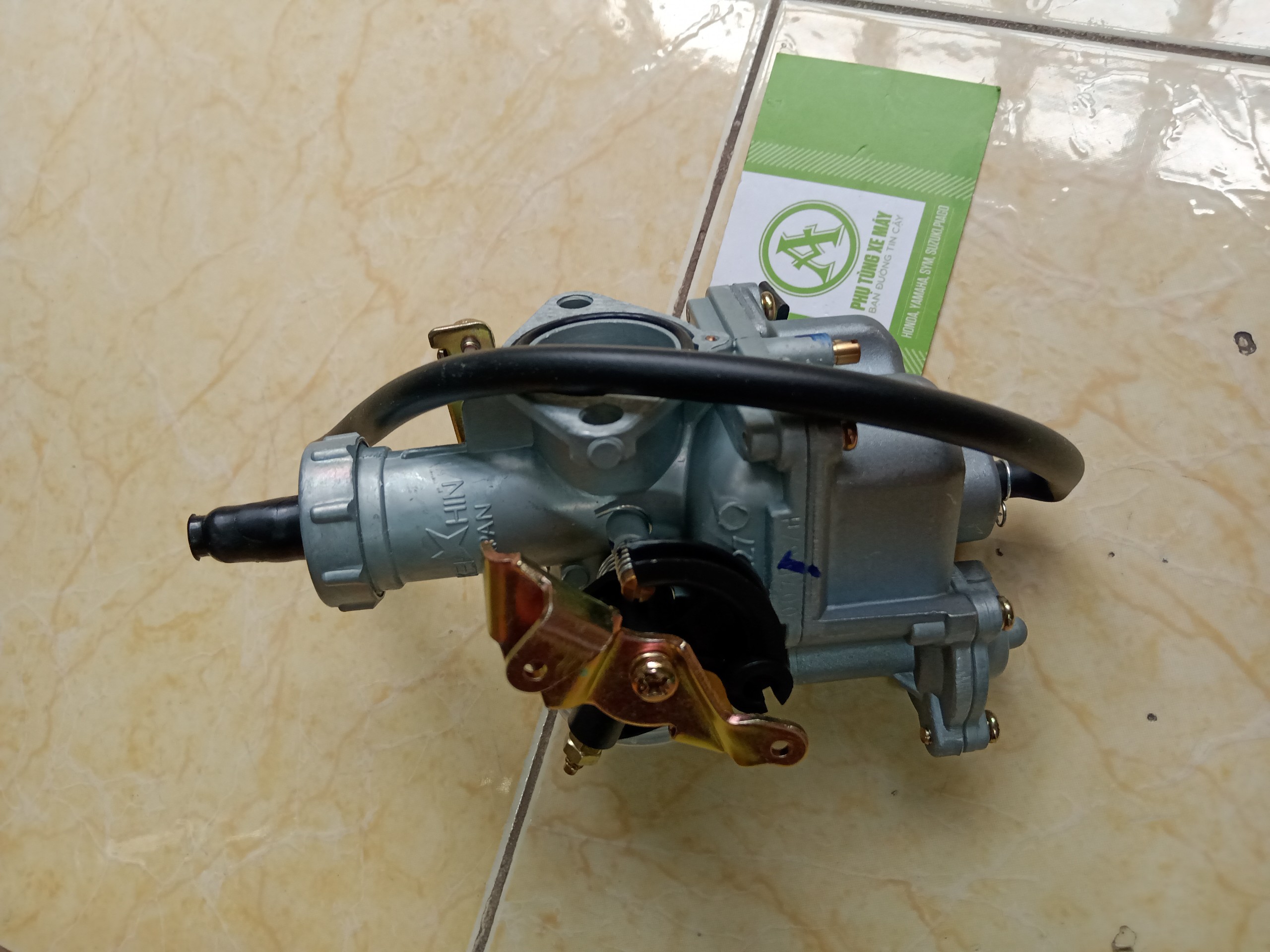 Bình xăng con xe ba bánh 175cc 2 ga ( hình chụp trực tiếp )