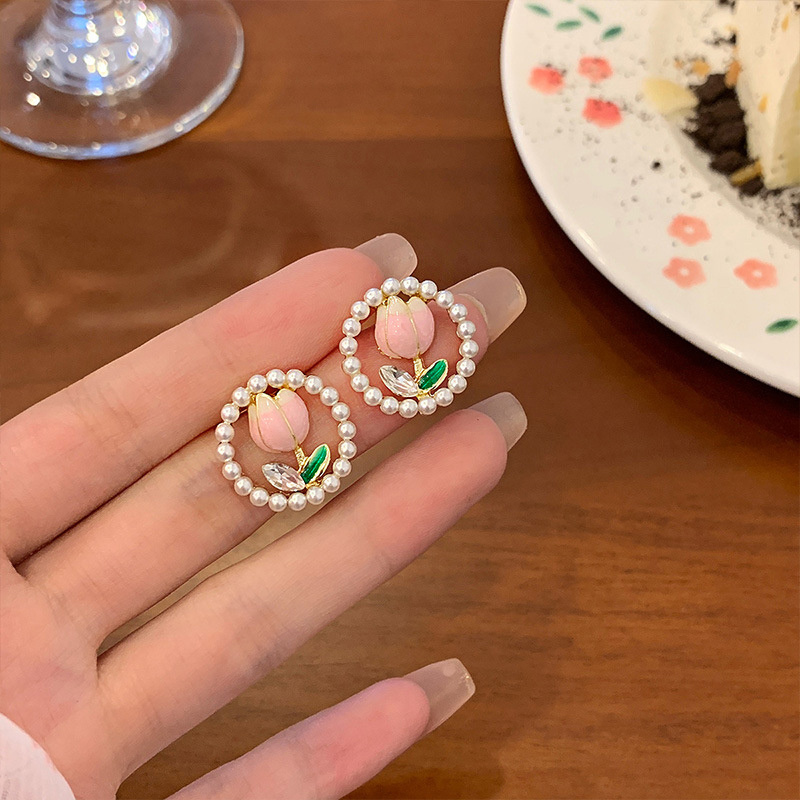 Romantic%20Pearl%20Flower%20Stud%20Earrings%20For%20Women%20Korean%20Enamel%20Sweet%20Tulip%20Flowers%20Exquisite%20Earrings%20Party%20Charm%20Jewelry%20XIEGONG%20-%20Image%203