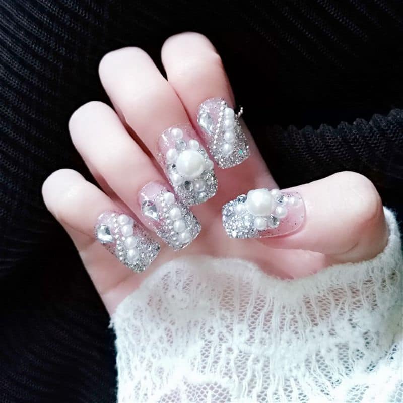 Bộ 24 Móng tay giả , nail giả A43 ( Keo sẵn sau các móng tay )