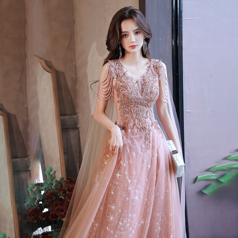 Đầm dạ hội cao cấp phong cách sang trọng niche 2023