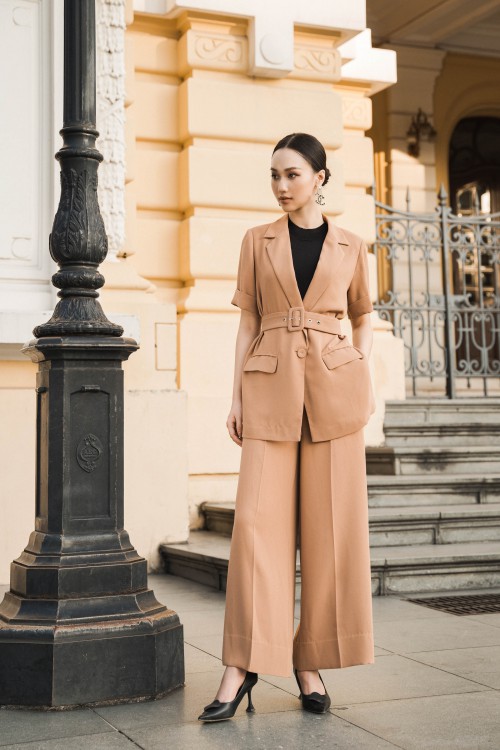 Áo vest nâu tay lỡ sixdo