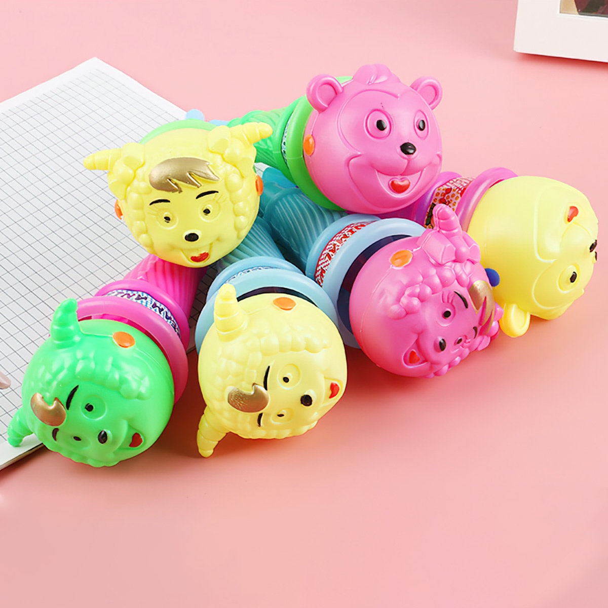 chiếc kèn thú hình cây kem đồ chơi CINDY