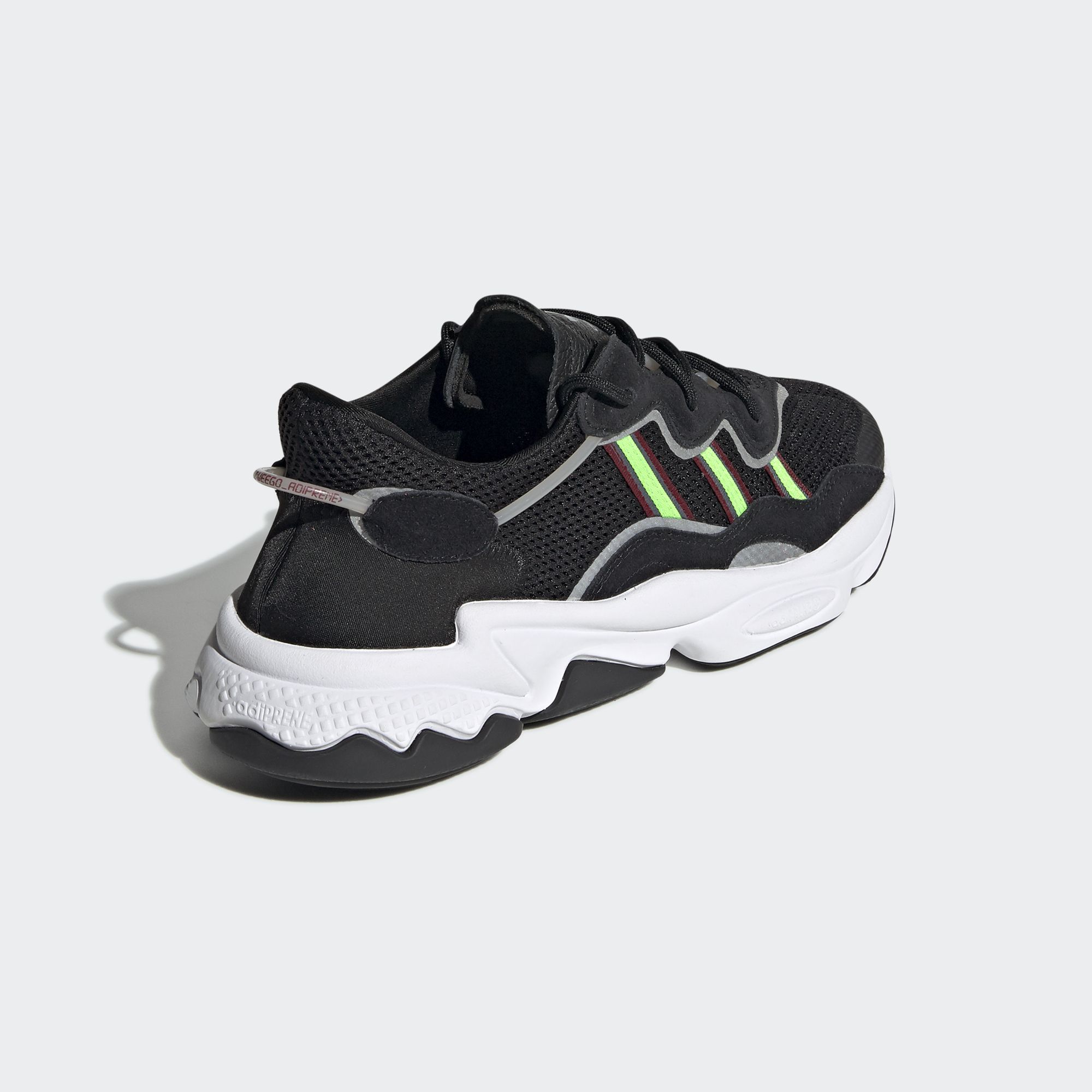 adidas ORIGINALS OZWEEGO Shoes Men Black Sneaker EE7002 | Lazada Singapore