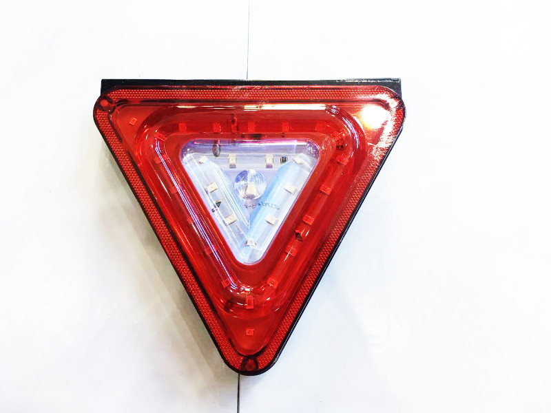 ĐÈN TAM GIÁC ĐỎ 24V