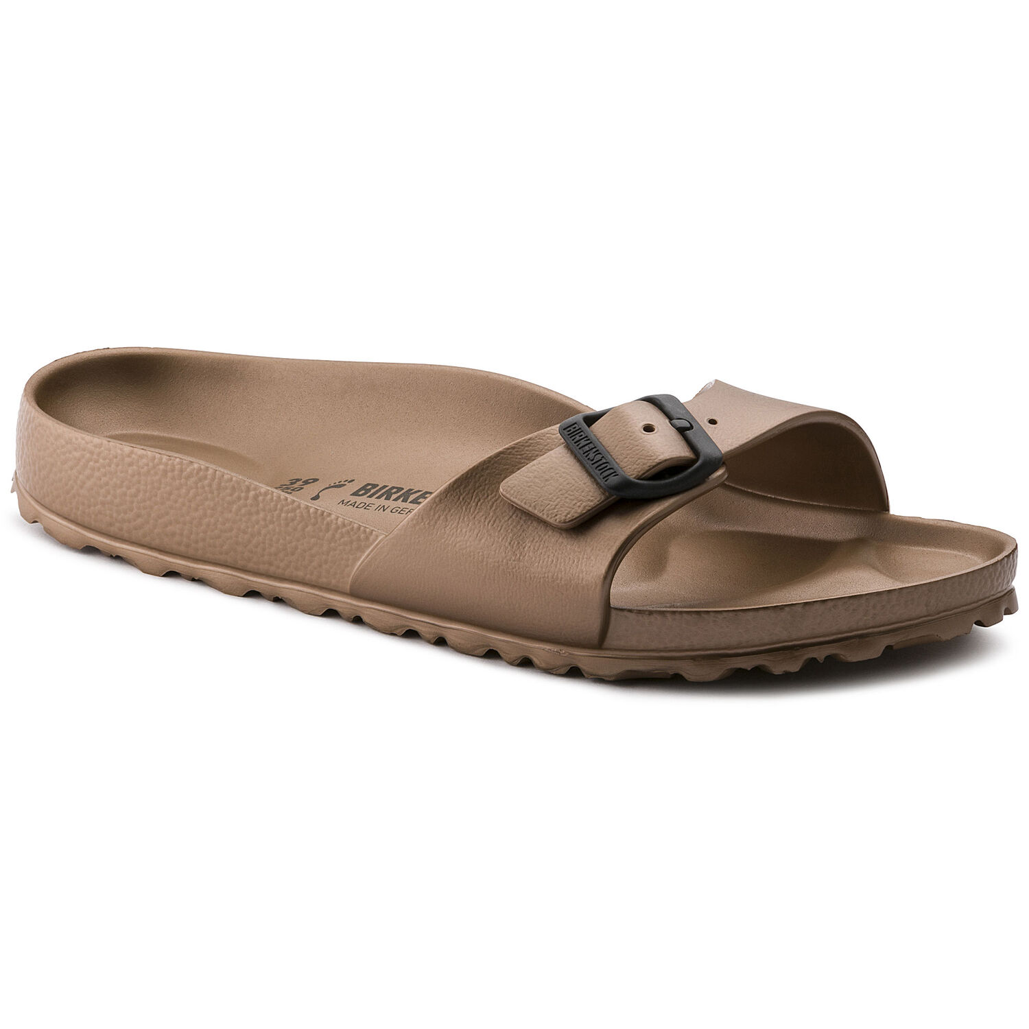 narrow width sandals with arch support