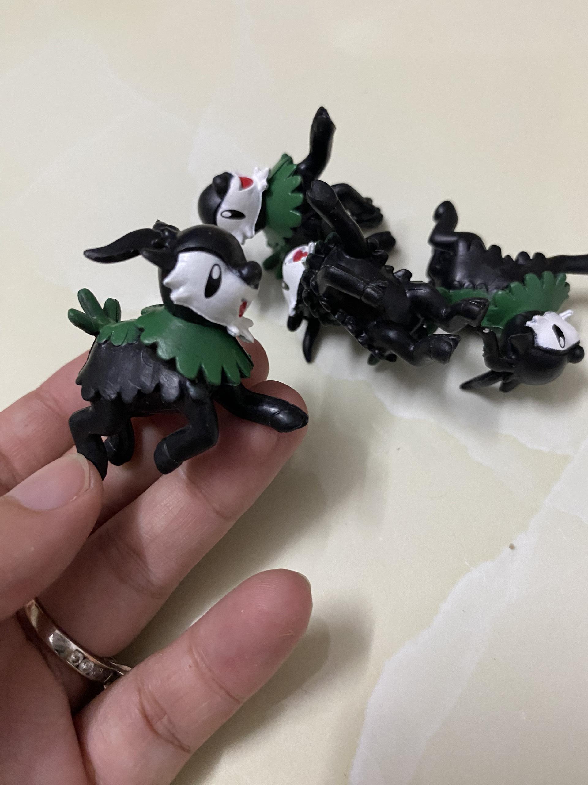 (ĐƯỢC CHỌN) MÔ HÌNH POKEMON MÀU ĐEN 5CM