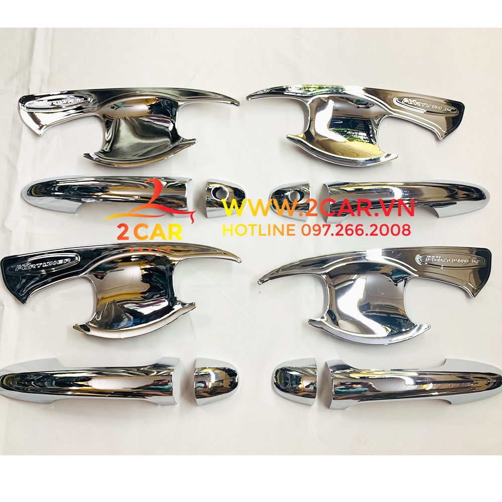 Ốp tay nắm, hõm cửa, chén cửa xe Toyota Fortuner 2017 2018 2019 2020 2021 2022, 2023 mạ crom cao cấp