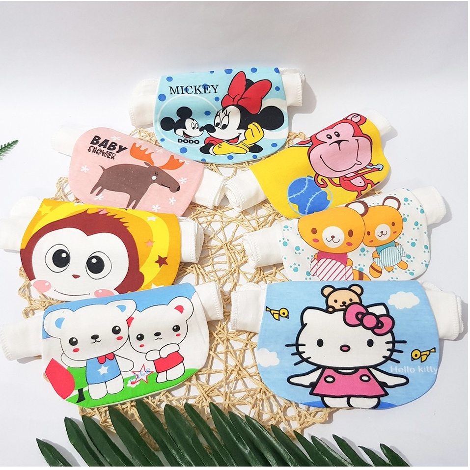 Lót lưng thấm mồ hôi cho bé