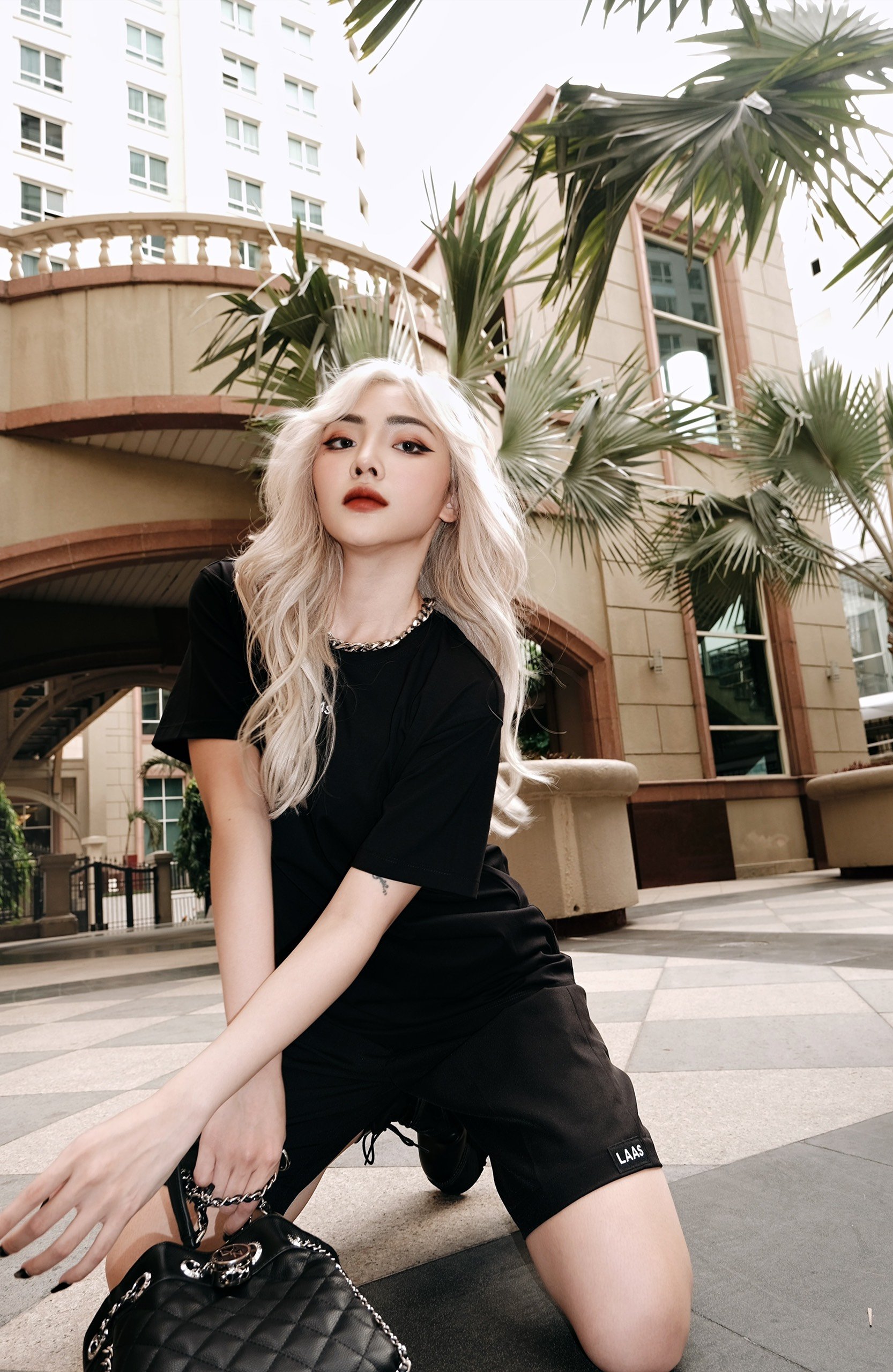 QUẦN SHORT LOGO FABRIC ĐEN