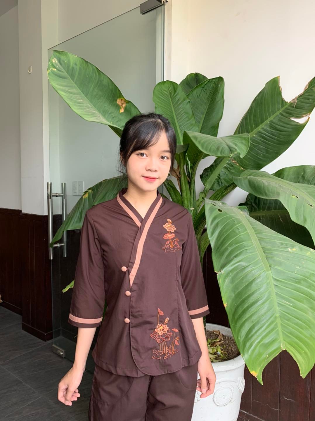 Đồ lam đi chùa - Cổ chéo nút bọc
