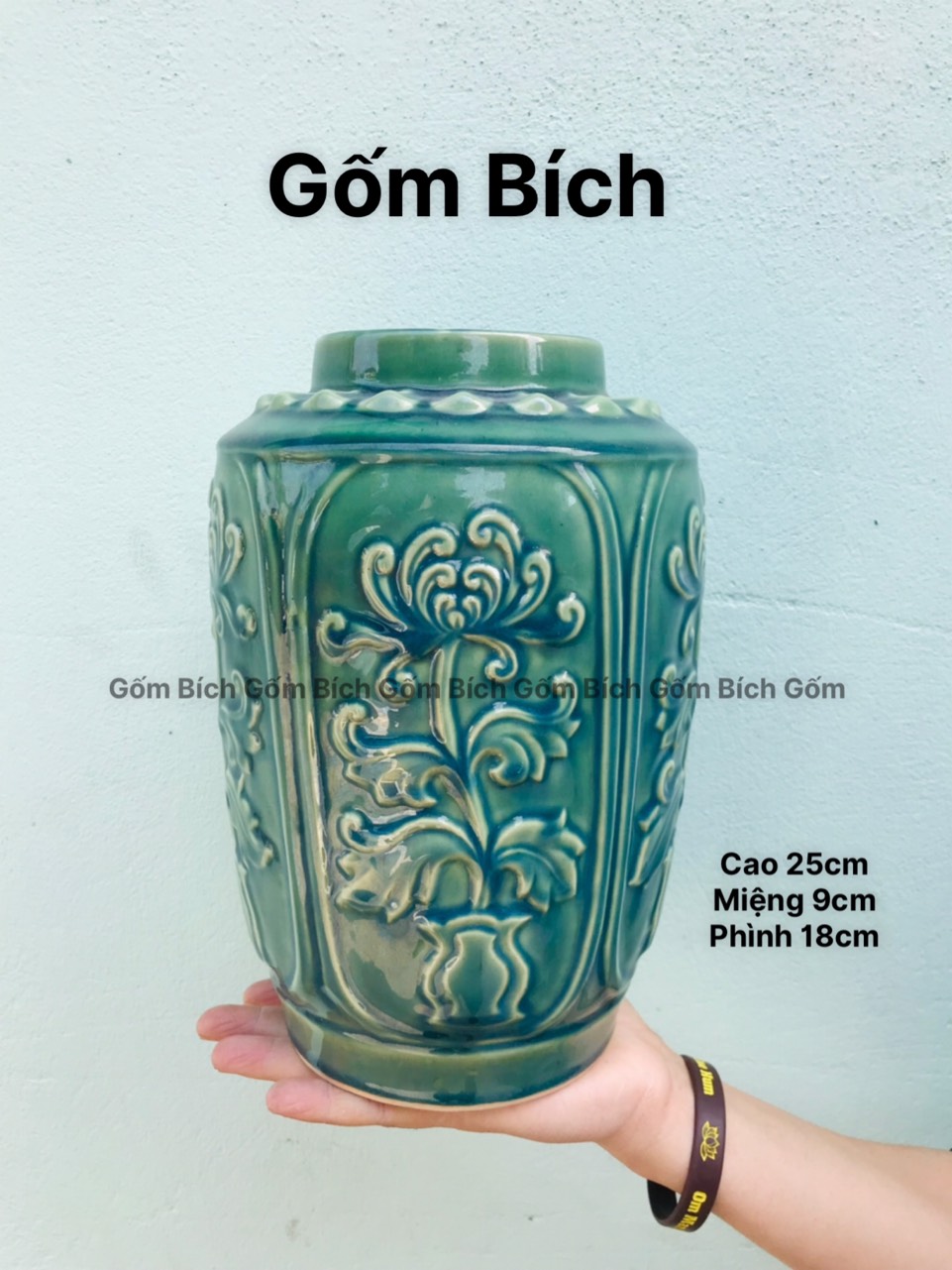 Bình hoa lọ hoa men ngọc khắc hoa sen nổi - gốm sứ bát tràng - decor nội thất văn phòng