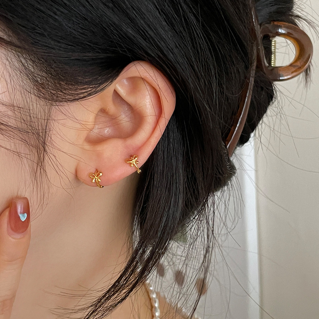 Chic%20Mini%20Bow%20Hoop%20Earrings%20Gold%20Silver%20Metal%20Girl%20Fashion%20Accessories%20-%20Image%203