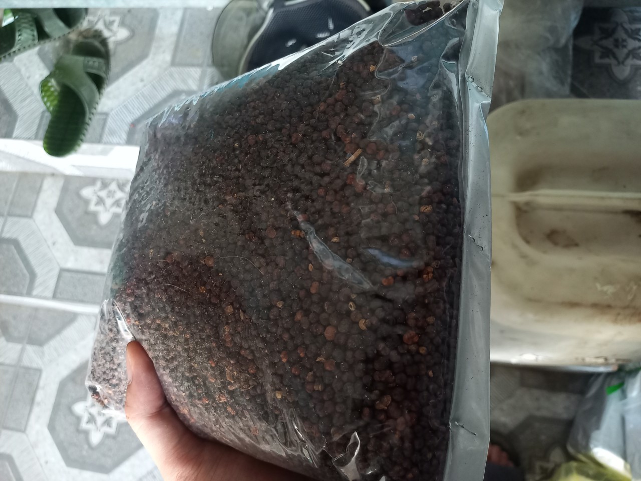 hạt xạ đen 1kg
