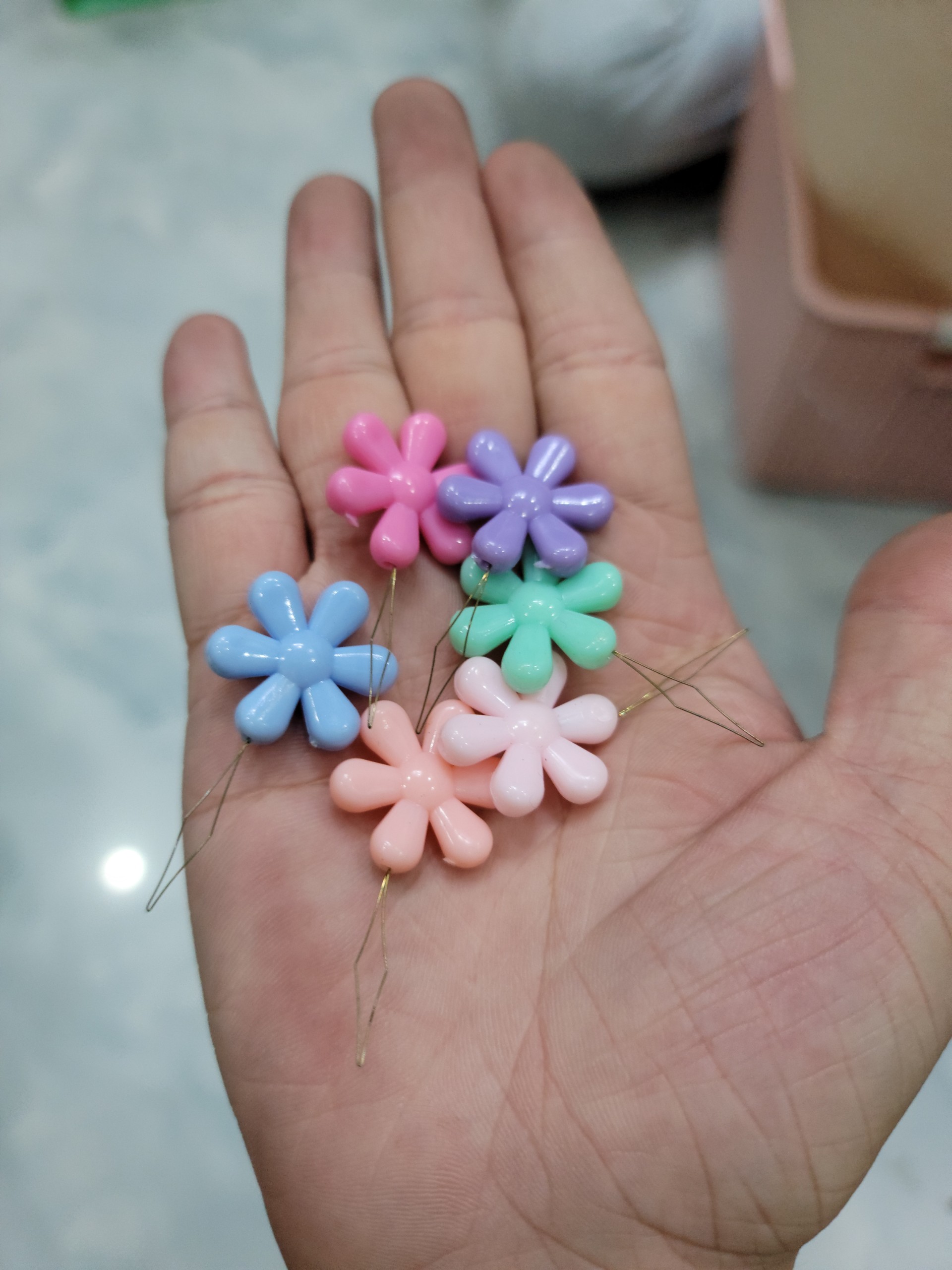 Thread Threaders Cost 14K/Piece (Random Color Delivery)