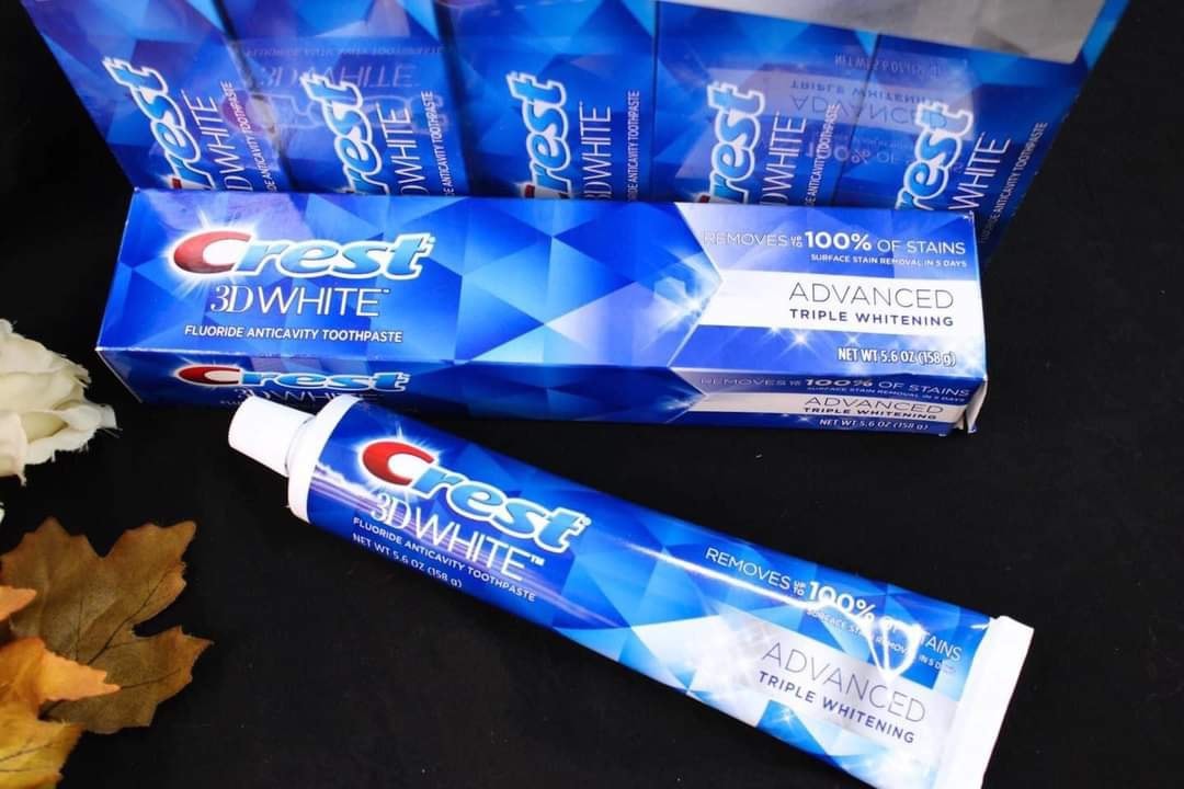 Kem đánh răng CREST 3D White Advanced Triple Whitening