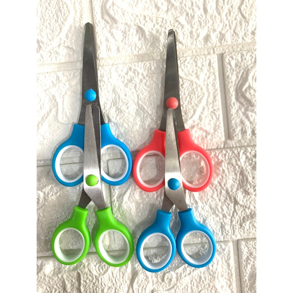 1 chiếc Kéo thủ công học sinh