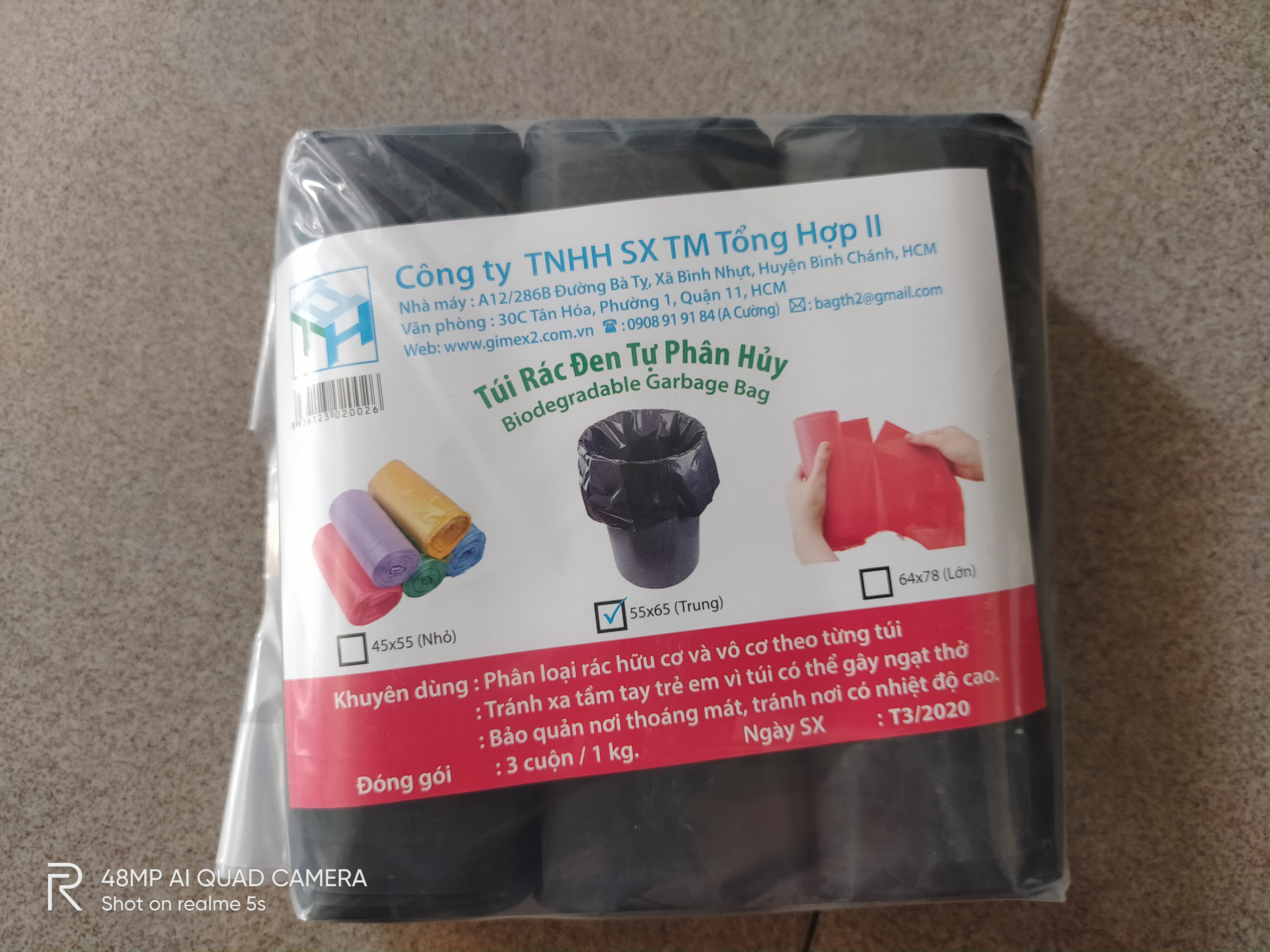Túi đựng rác màu đen size trung 55 x 65 cm (1kg gồm 3 cuộn tâm 45 túi)