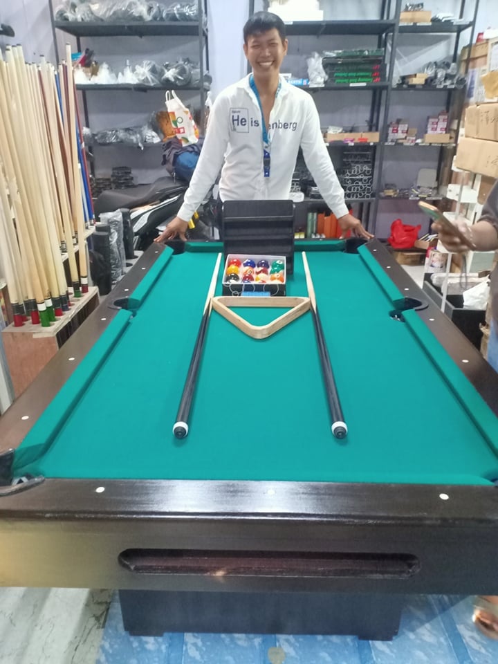 42X74 BILLIARD TABLE W/ COMPLETE BRANDNEW ACCESSORIES/COD/BRANDNEW