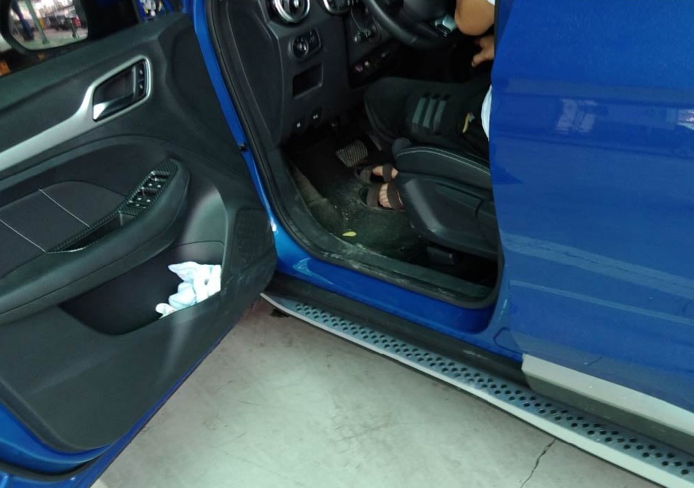 Bệ bước chân MG ZS