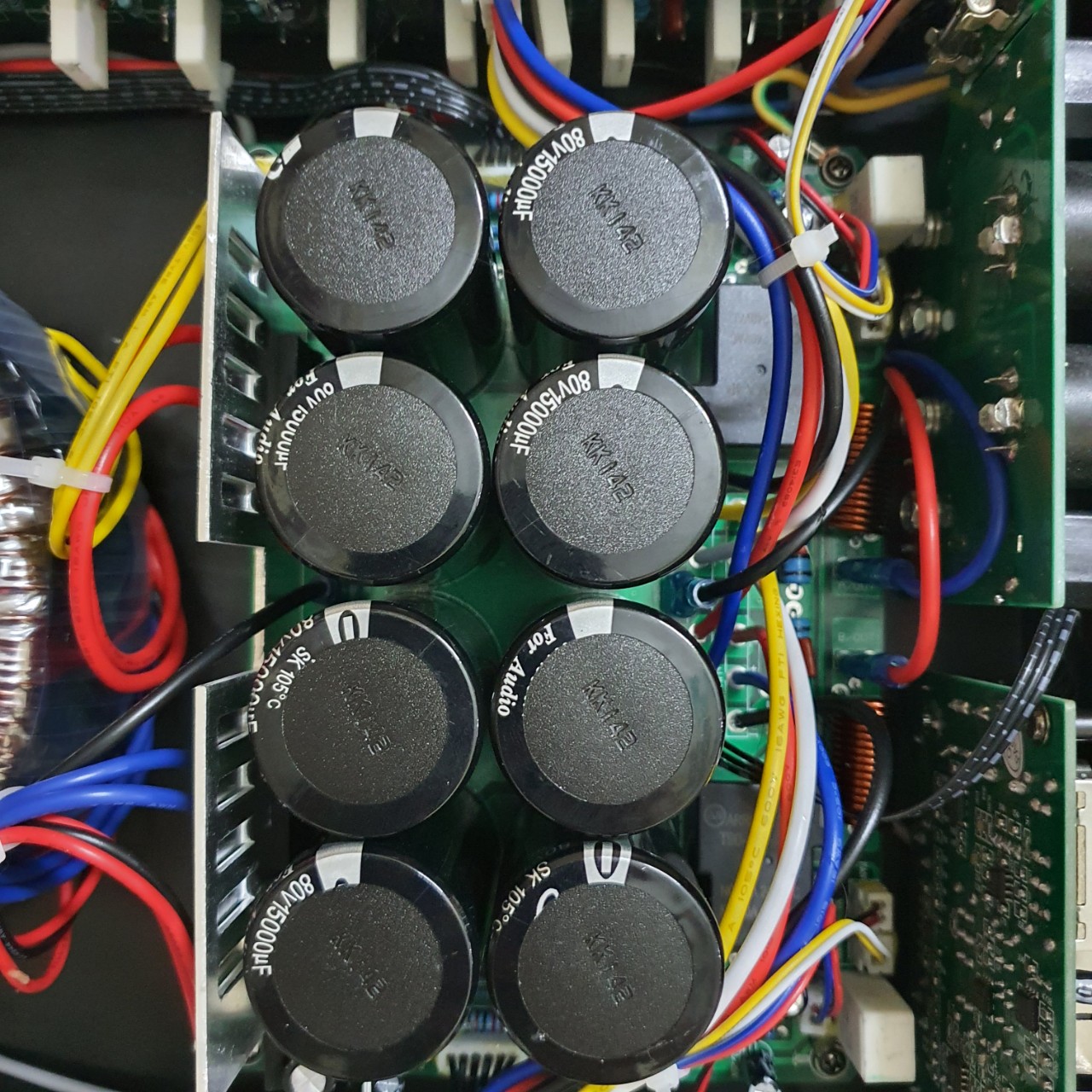 Cục đẩy công suất Yamaha P9500S 40 sò lớn