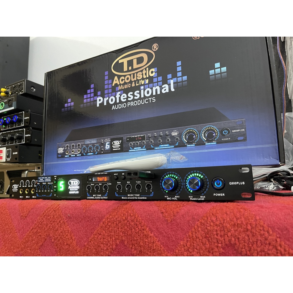 Vang cơ TD Q800 PLUS ( với 8 chế độ Echo), chống hú cực tốt