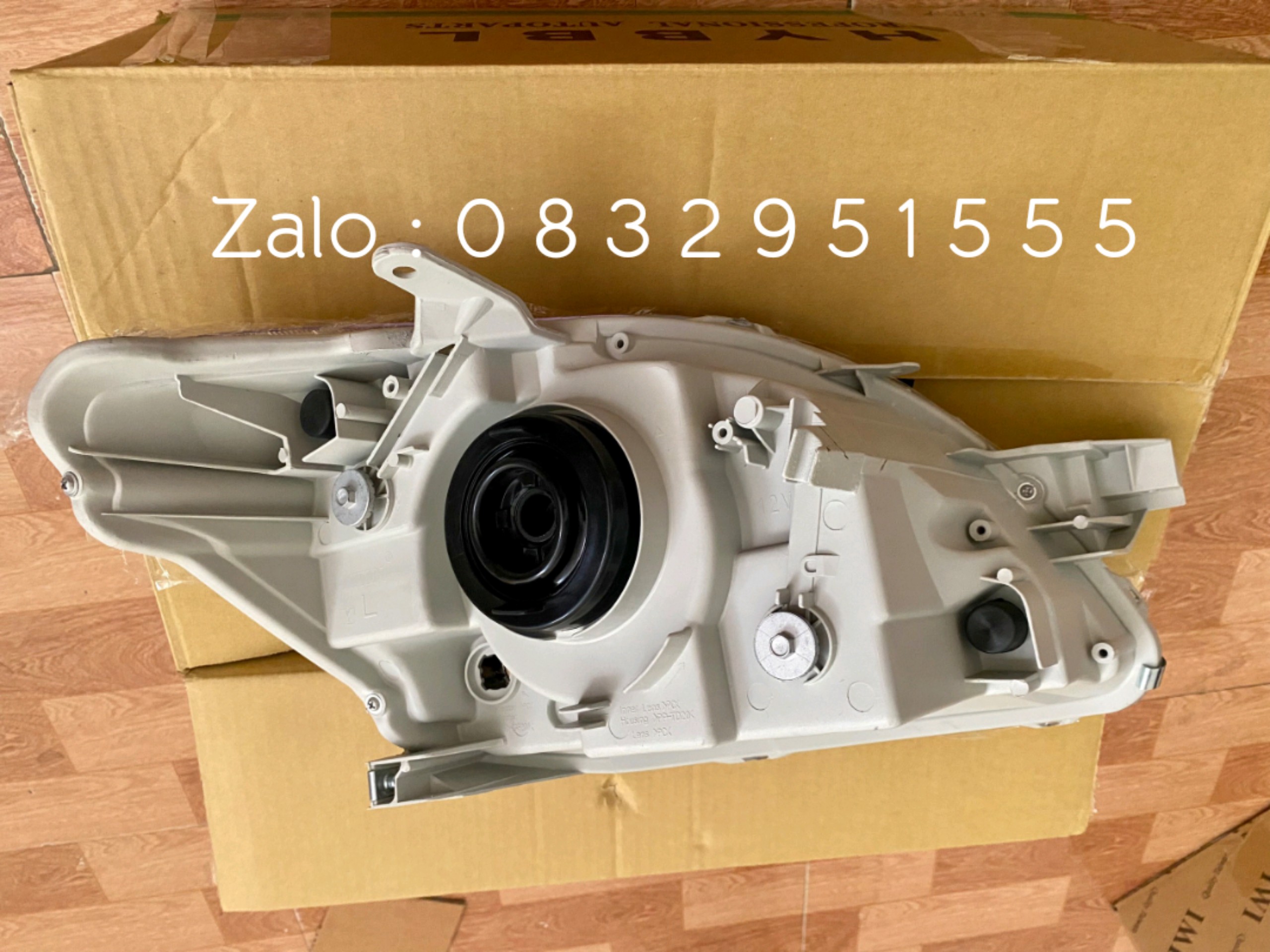đèn pha Vios 08 - 13 ( Oem )