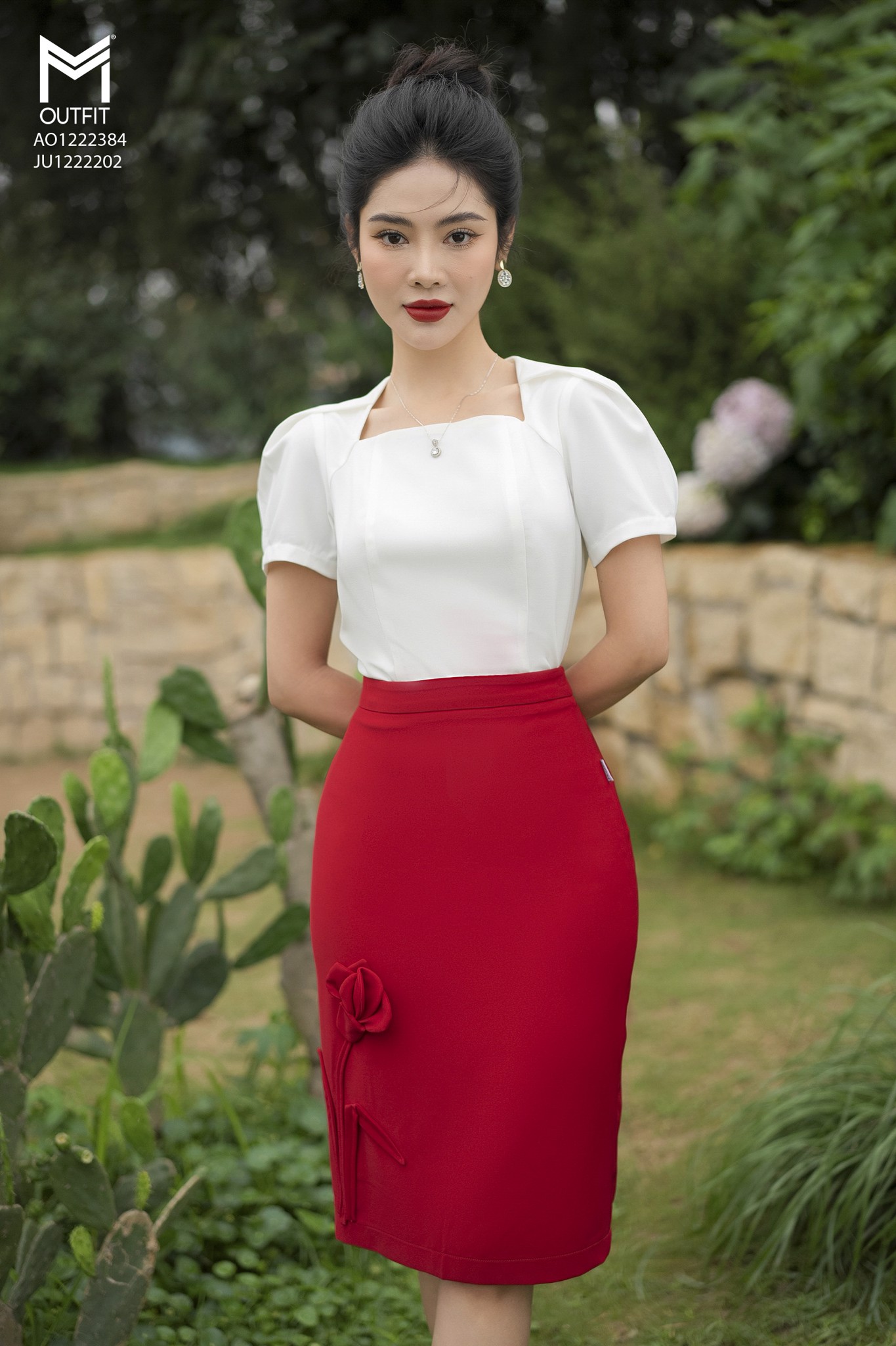 Áo sơ mi cộc tay, dáng ôm eo - Mmoutfit