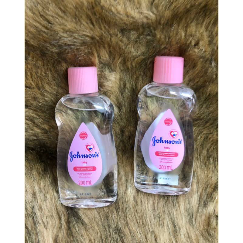 Dầu massage và dưỡng ẩm gohnsons baby oil chai 50ml, 200ml