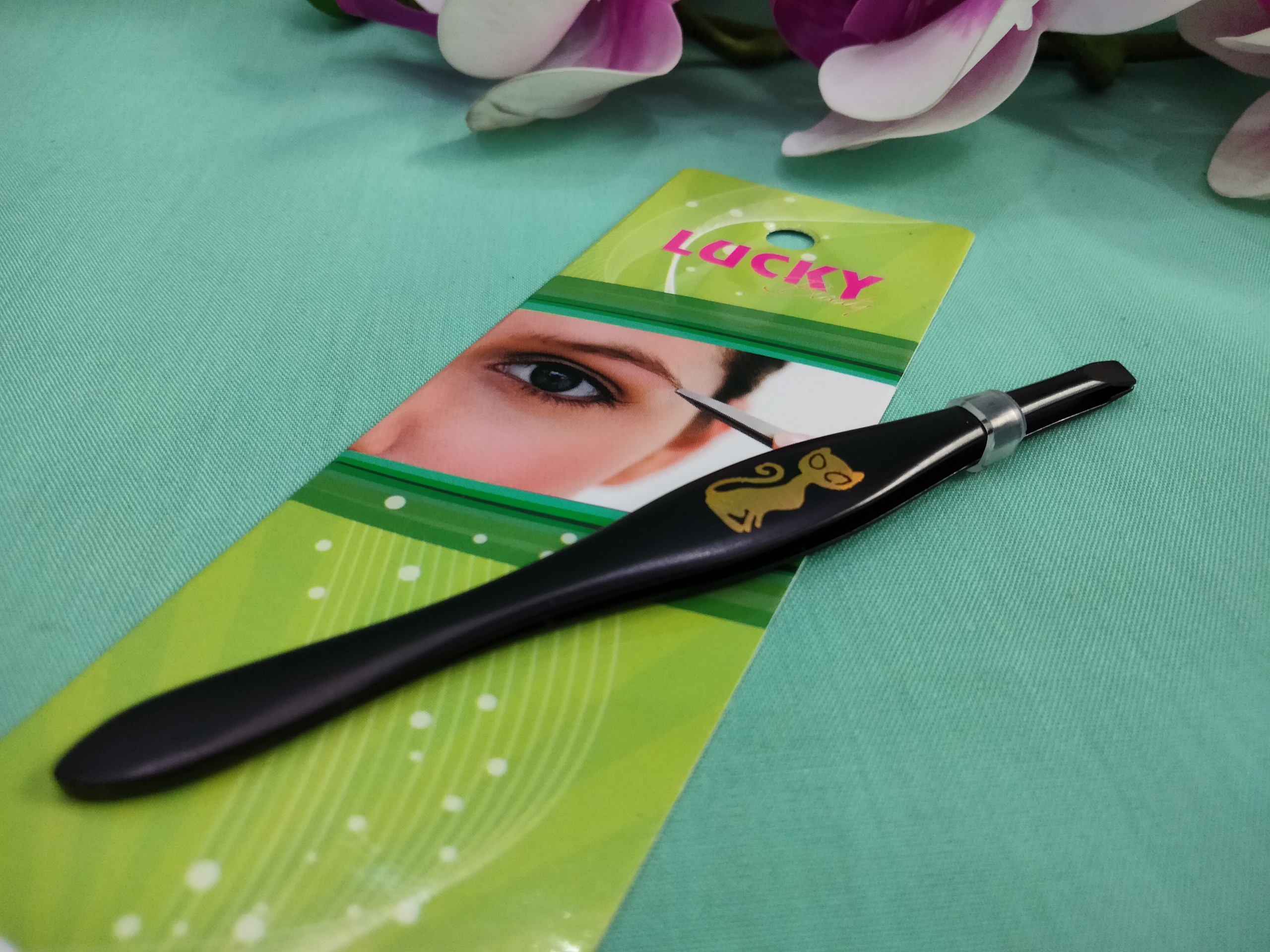 Nhíp mèo dùng để tỉa mày - Trường Thọ, TĐ
