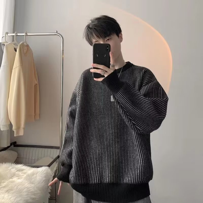 KYUSHUAD Men's pullover loose lazy style striped crew neck sweater Warm high-end sweater