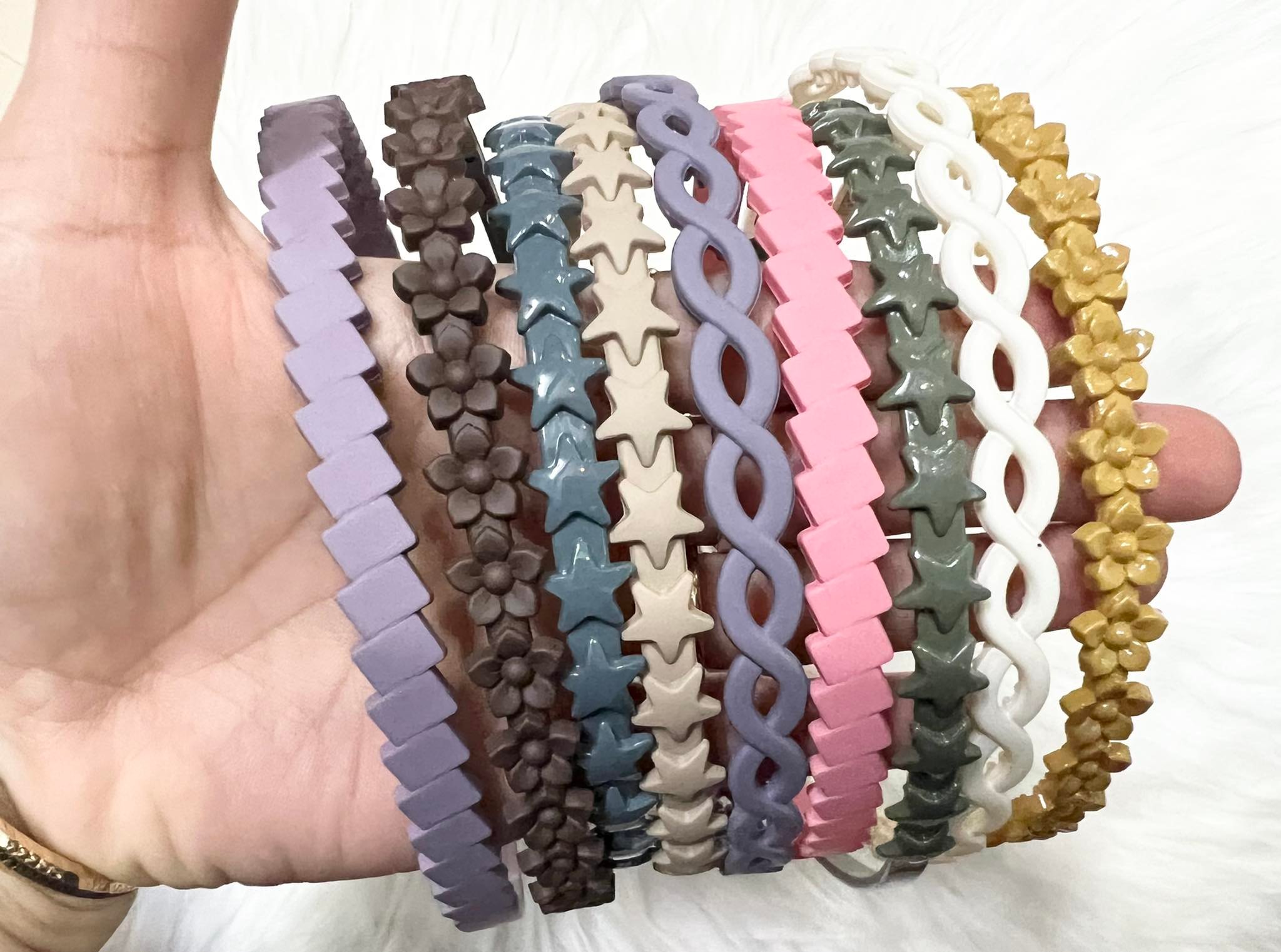 Cài tóc đủ kiểu đủ màu
