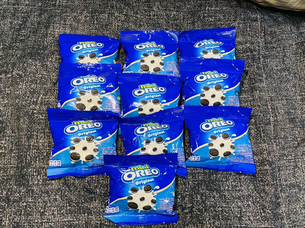 COMCO 10 GÓI BÁNH OREO MINI NHÂN VANI