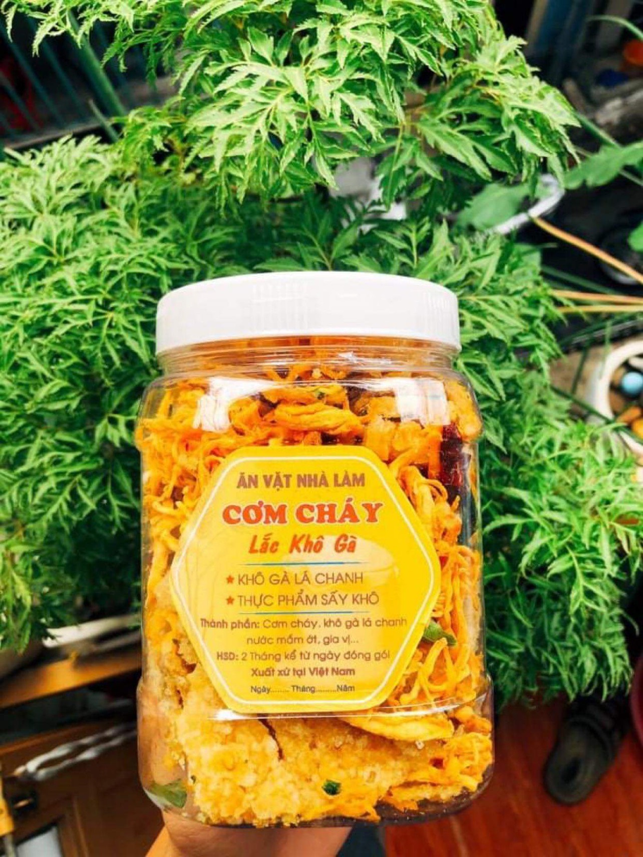 CƠM CHÁY LẮC KHÔ GÀ LÁ CHANH LOẠI ĐẶC BIỆT ( HŨ 400gr)