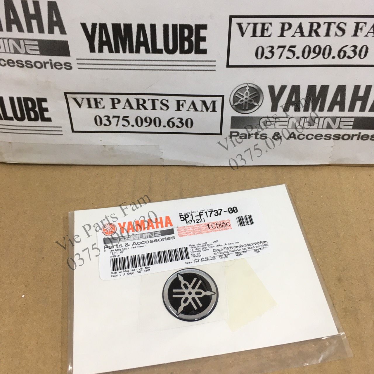 Tem logo mặt nạ Janus, hàng din Yamaha mới 100%