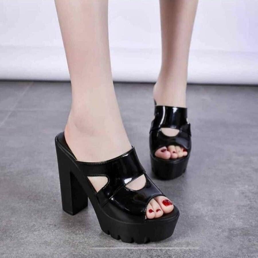 Dép cao gót bản