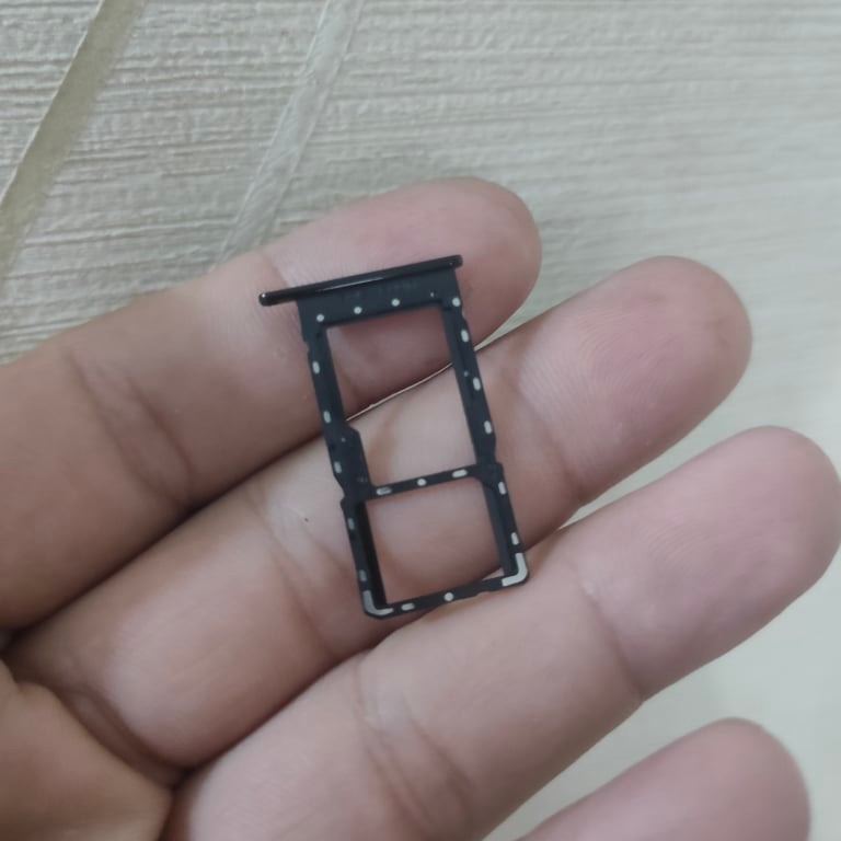 Khay Sim Vsmart Active 3