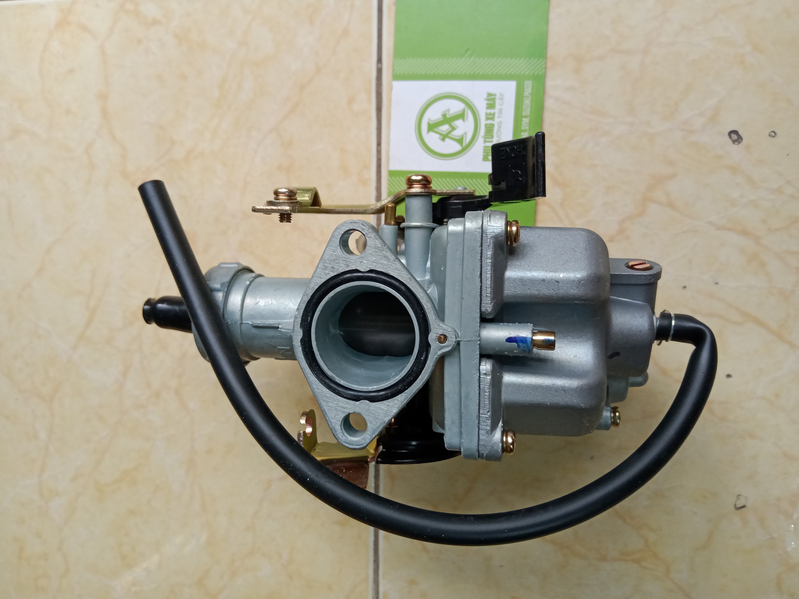Bình xăng con xe ba bánh 175cc 2 ga ( hình chụp trực tiếp )