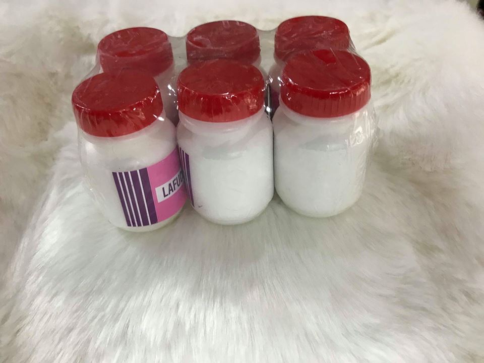 Kem Mềm Da Nail ( lẻ 1 hũ )