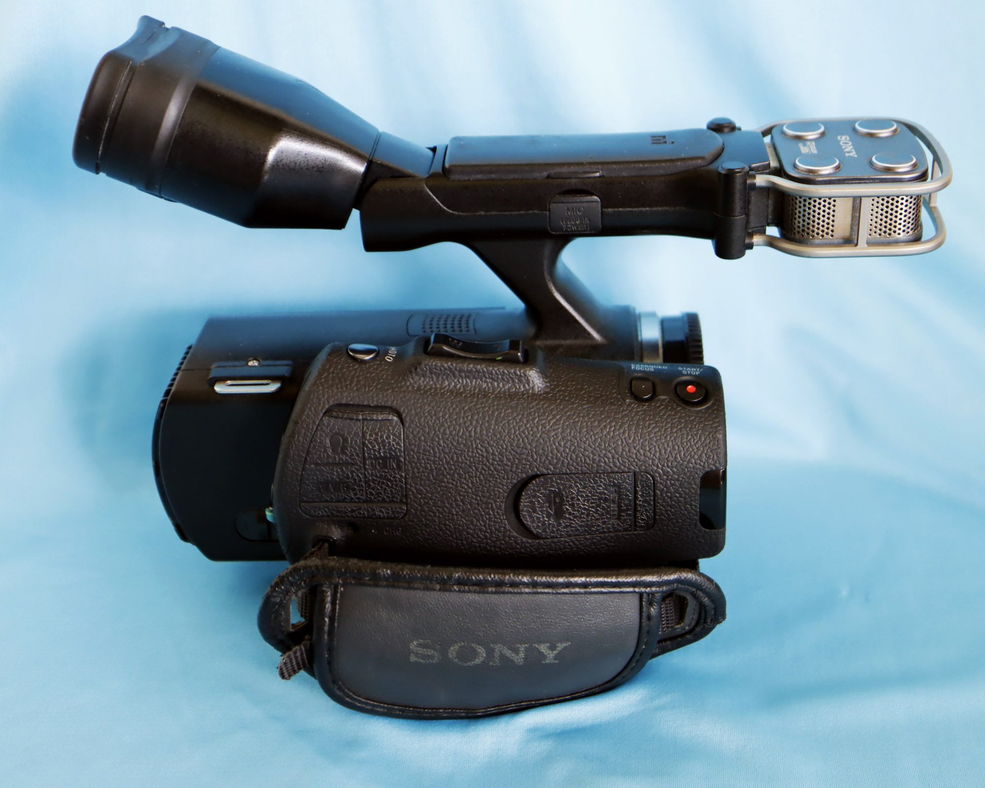 SONY NEXVG30 APSC sensor Mirrorless Digital Camera Interchangeable
