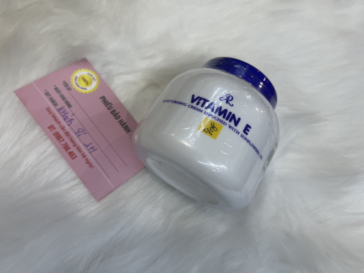 Kem Vitamin E thái nắp xanh