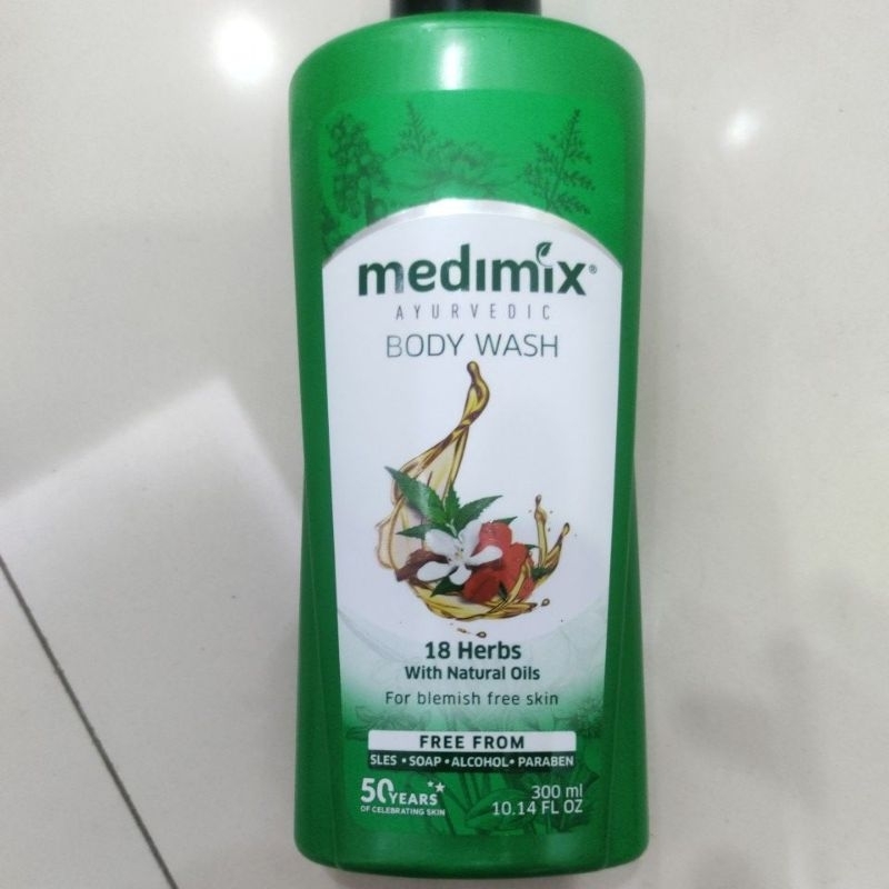 AA Sữa tắm Medimix Ấn độ 300ml.