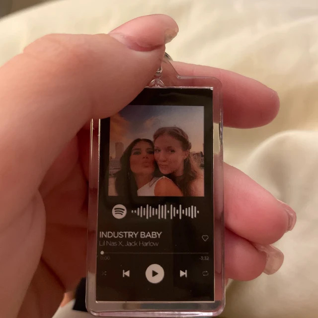 Móc khóa handmade bài hát Spotify theo yêu cầu