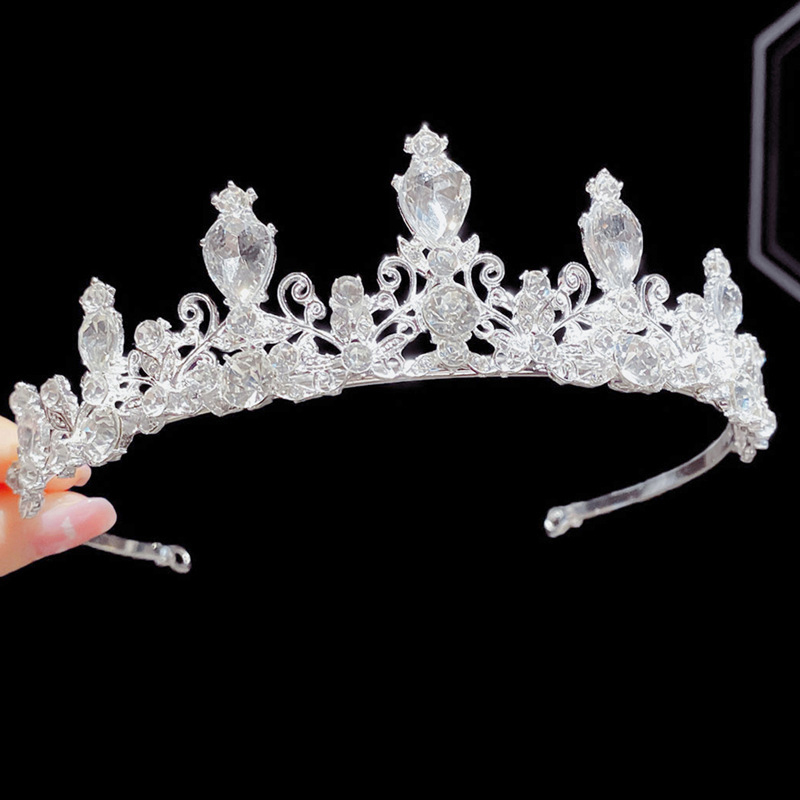 2023%20New%20Women%20Girls%20Silver%20Color%20Crown%20Headwear%20Korean%20Crystal%20Tiara%20Fashion%20Birthday%20Dress%20Rhinestone%20Crown%20Hair%20Accessories%20Junna%20-%20Image%202