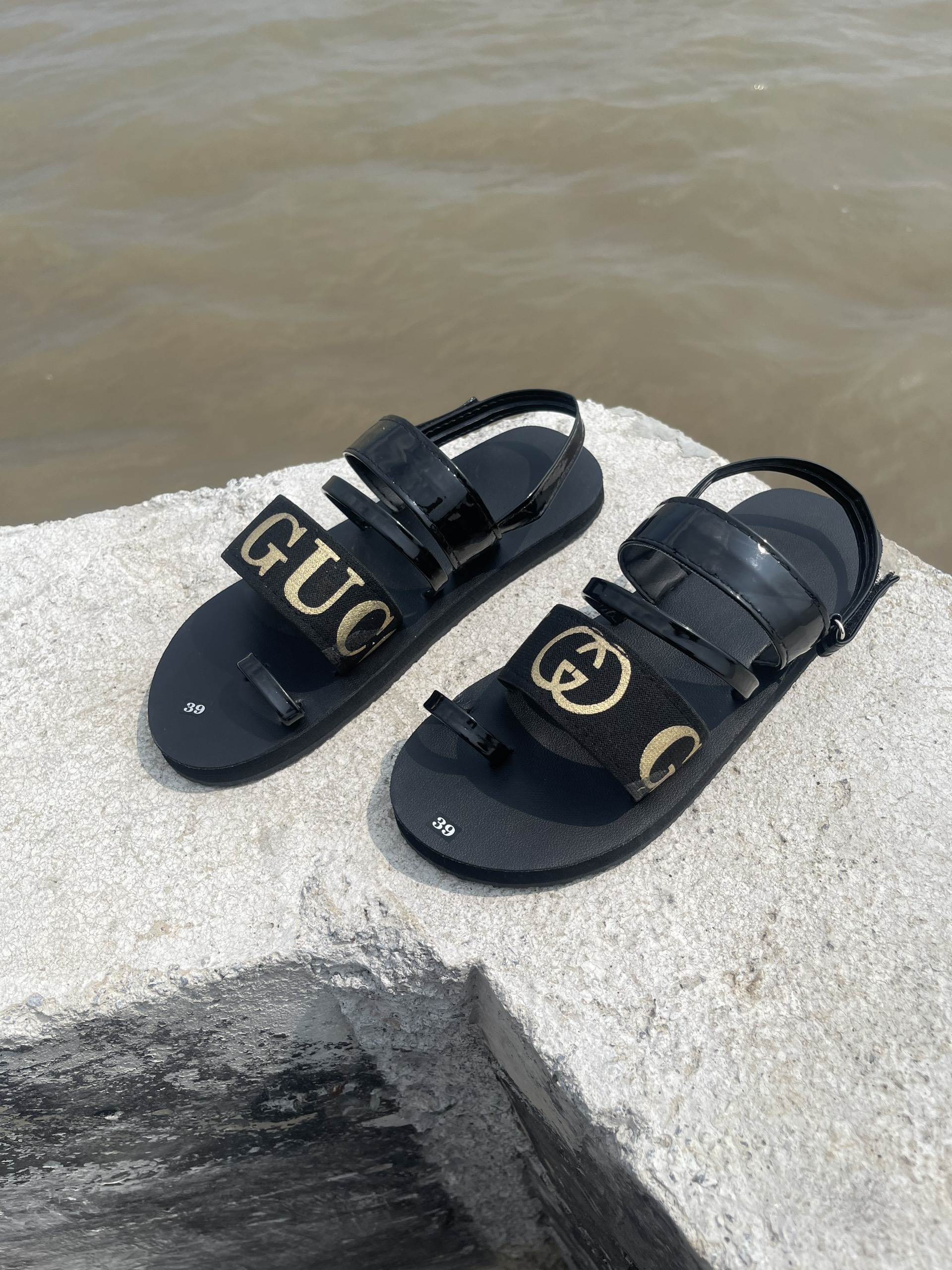 Sandal nữ xỏ ngón