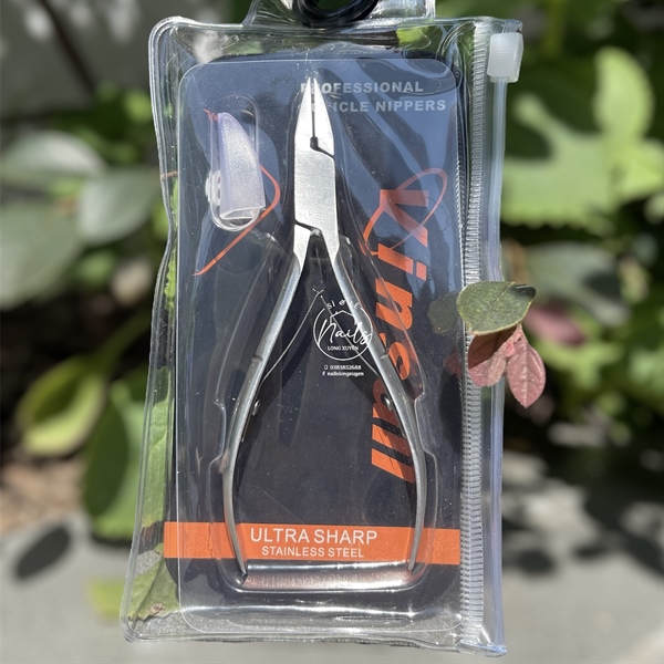 Kềm lấy khoé mũi dài 1.5cm (Cây)