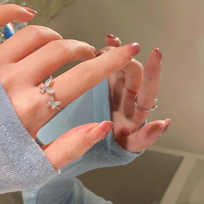 Yuanyan%20Shiny%20Cute%20Crystal%20Butterfly%20Zircon%20Rings%20for%20Women%20Girls%20Korean%20Minimalist%20Wedding%20Ring%20Adjustable%20Silver%20Color%20Ring%20Jewelry%20-%20Image%203