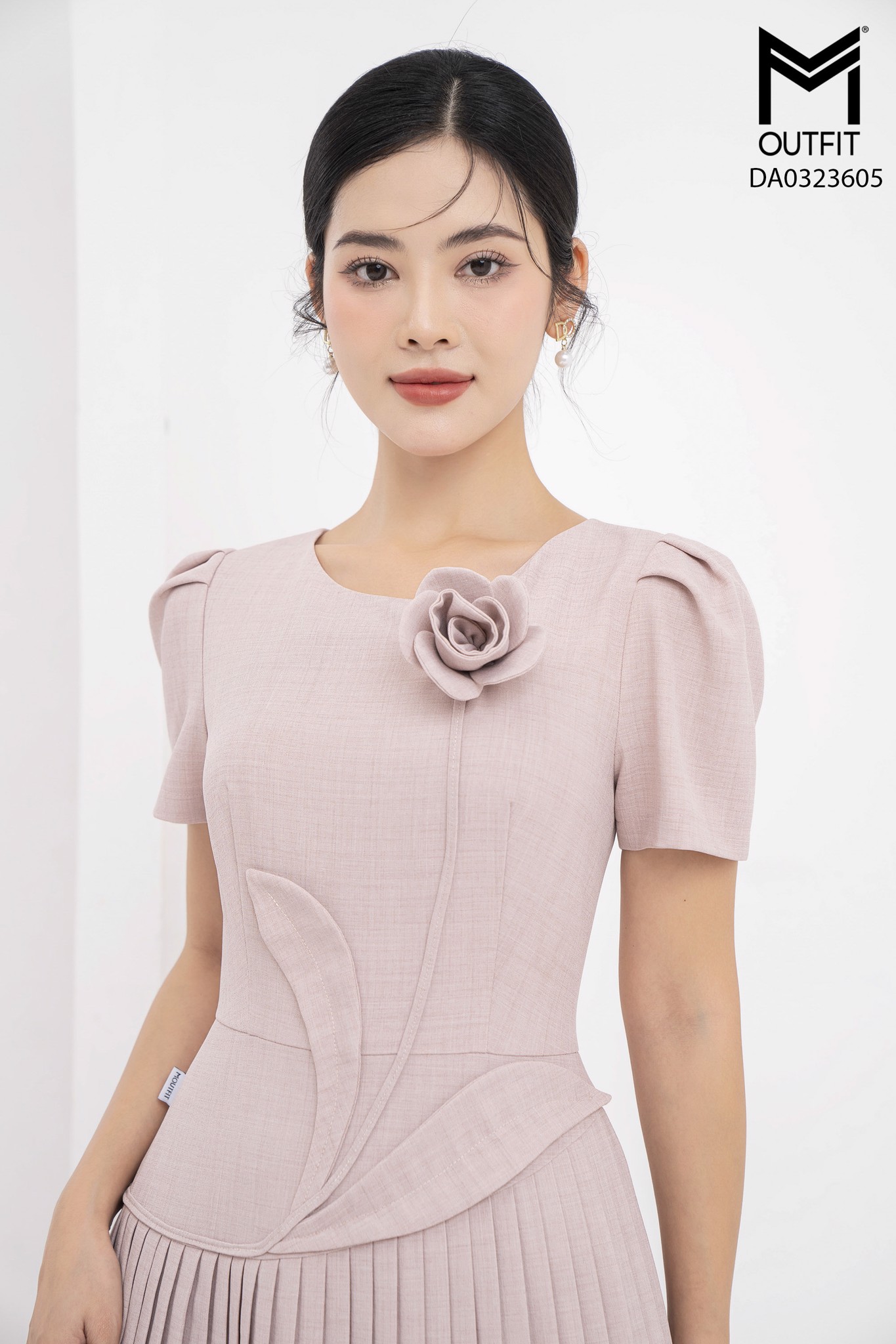 Đầm dáng xòe, tùng dập ly