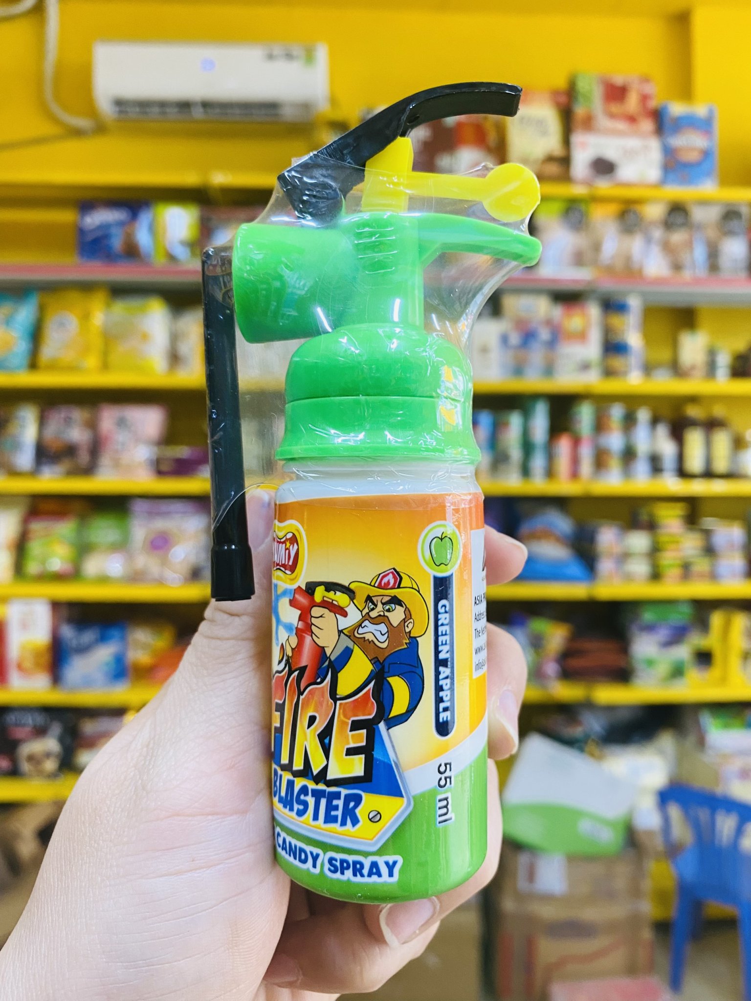 [NGẪU NHIÊN] Kẹo Xịt Chua FIRE BLASTER Yumiy Bình Cứu Hỏa 55ml